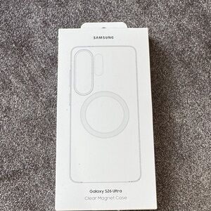 Samsung Clear Magnet Case for Galaxy S26 Ultra - Transparent White Box